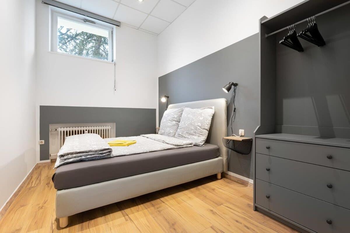 Big Central Apartment Near Rotkreuzplatz With 3 Bedroom For 12 Pax München Exterior foto