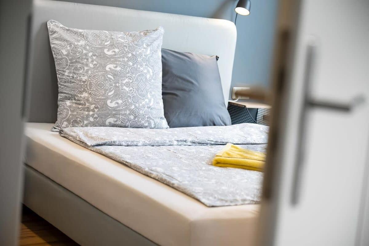 Big Central Apartment Near Rotkreuzplatz With 3 Bedroom For 12 Pax München Exterior foto